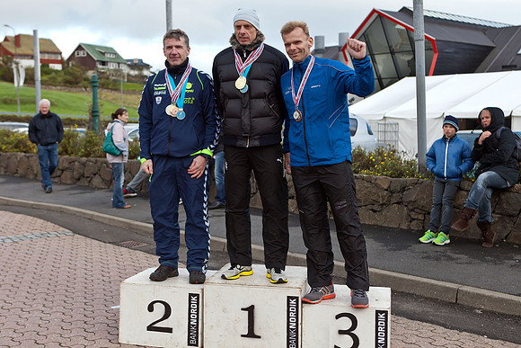 Borgar Biskupstøð nr  2, Hallur Holm nr 1, Henry Olsen nr. 3