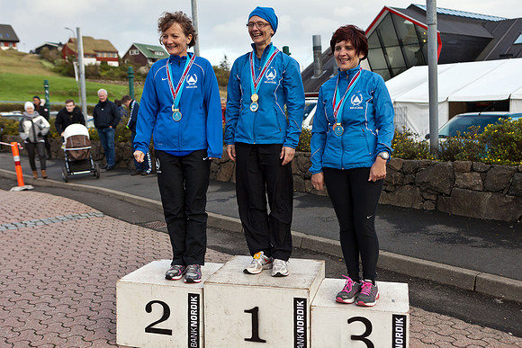 Ann Thomsen nr 2, Tórvør Ø. Vang nr 1, Hergerð Heldarskarð nr 3