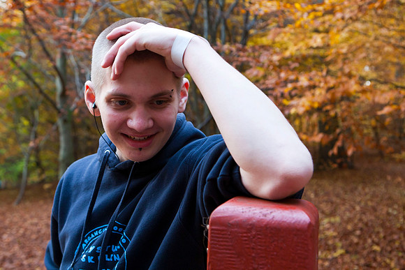 Edvard Vang og en edderkop i Hareskoven. Edvard and a spider in  Hare forest