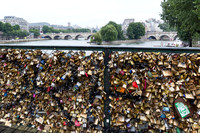 love lock bridge